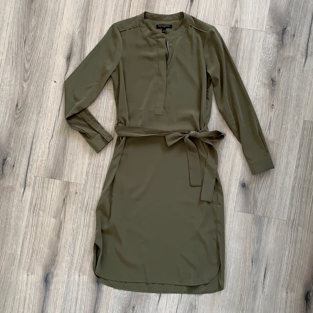 Banana Republic Olive Green Long Sleeve Dress